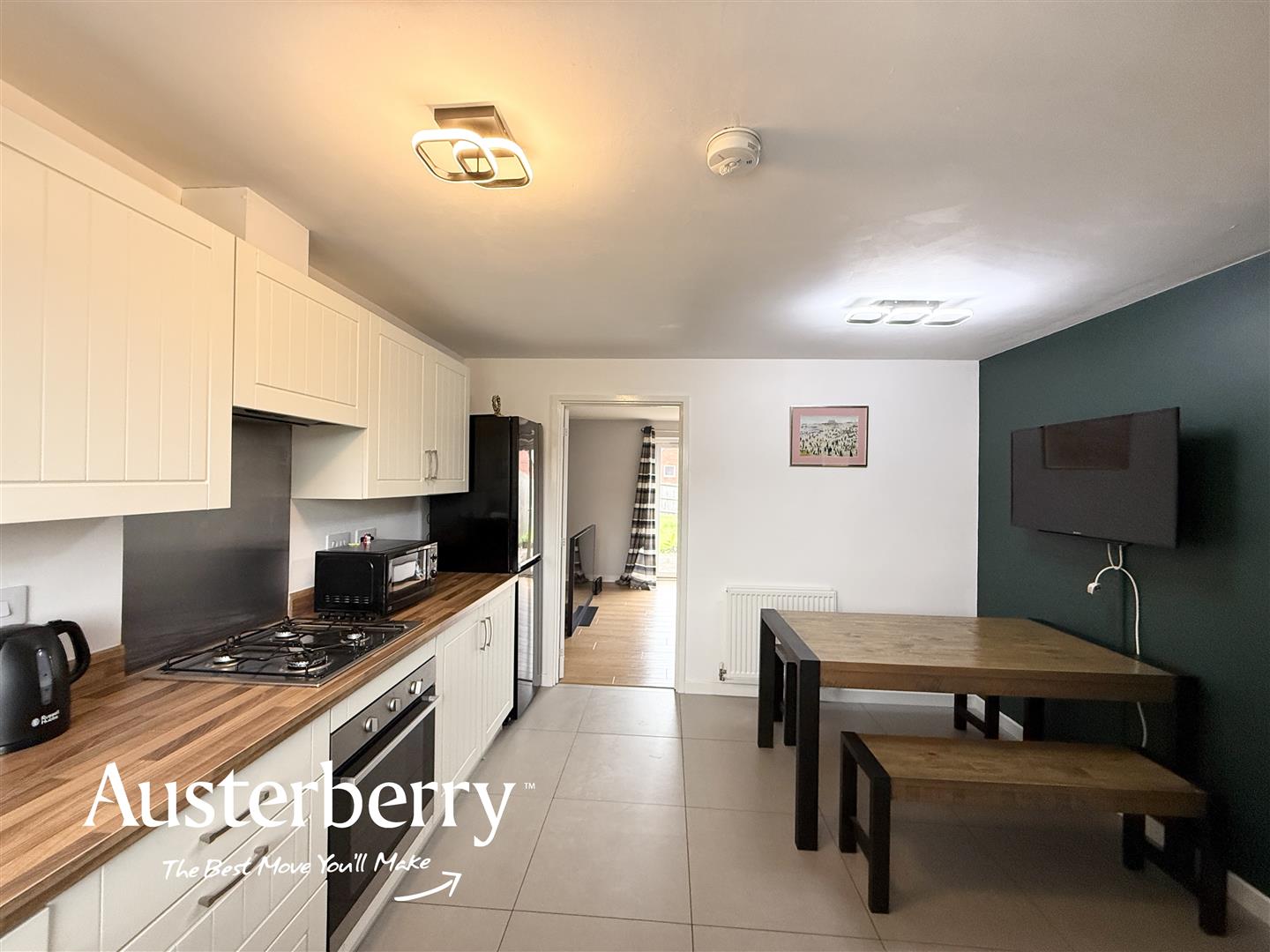 3 bed property in George Treglown Grove, Stoke-On-Trent